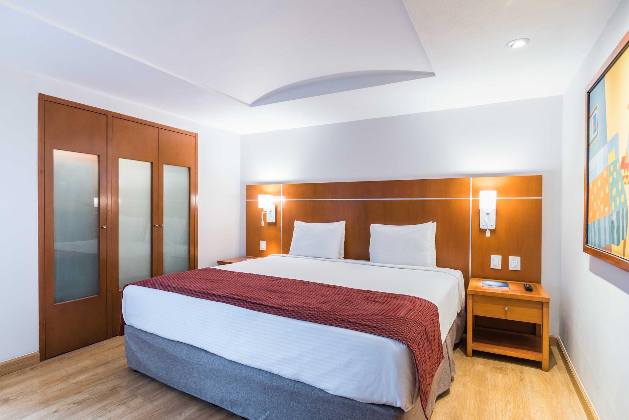 Eurostars Zona Rosa Suites Мехико Экстерьер фото A bedroom at the hotel