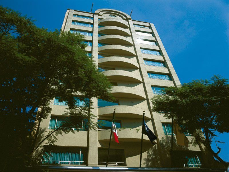 Eurostars Zona Rosa Suites Мехико Экстерьер фото Embassy of Chile in Lima