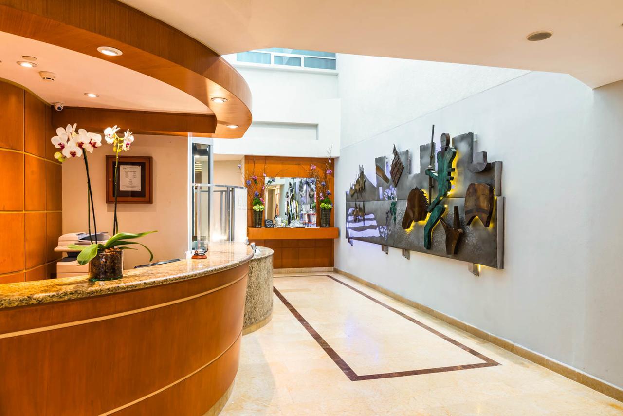 Eurostars Zona Rosa Suites Мехико Экстерьер фото The lobby of the hotel