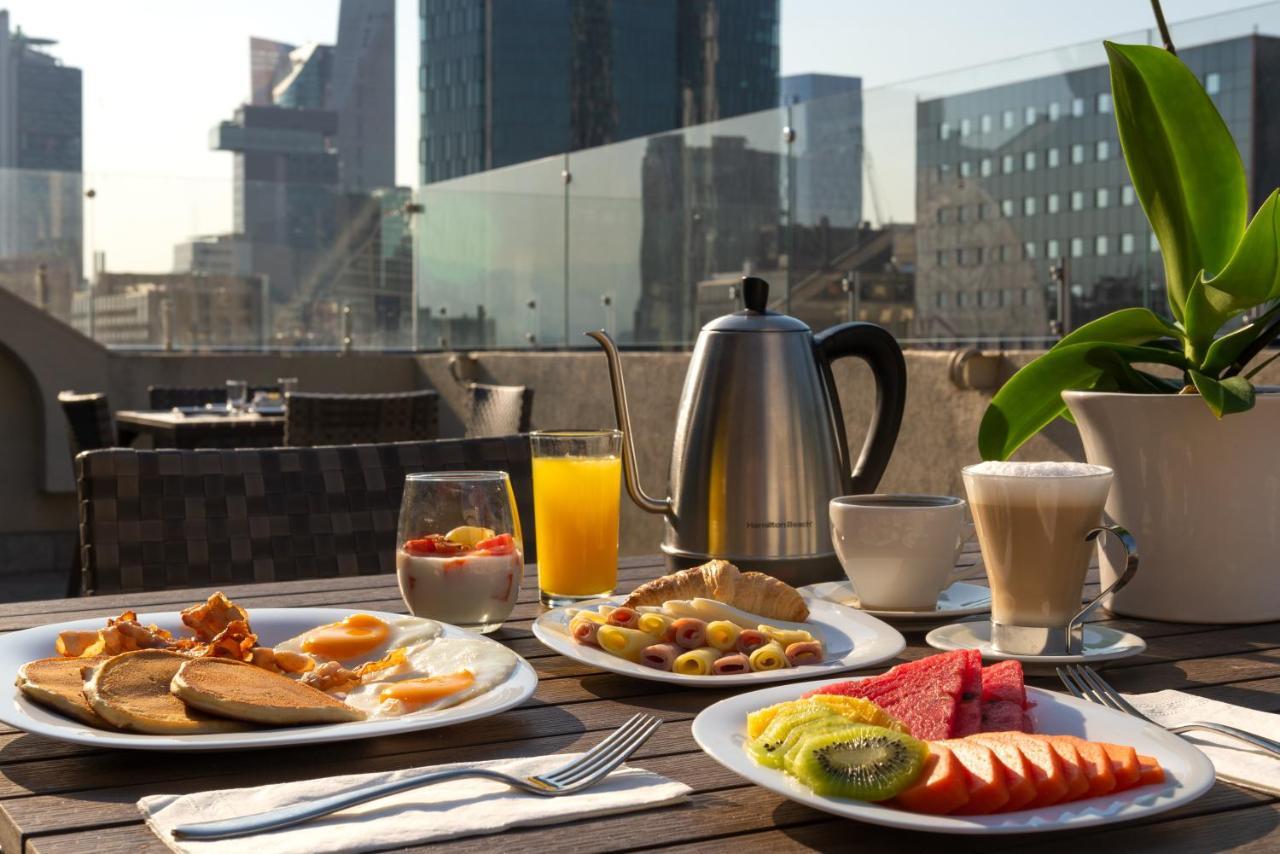Eurostars Zona Rosa Suites Мехико Экстерьер фото Breakfast at the hotel